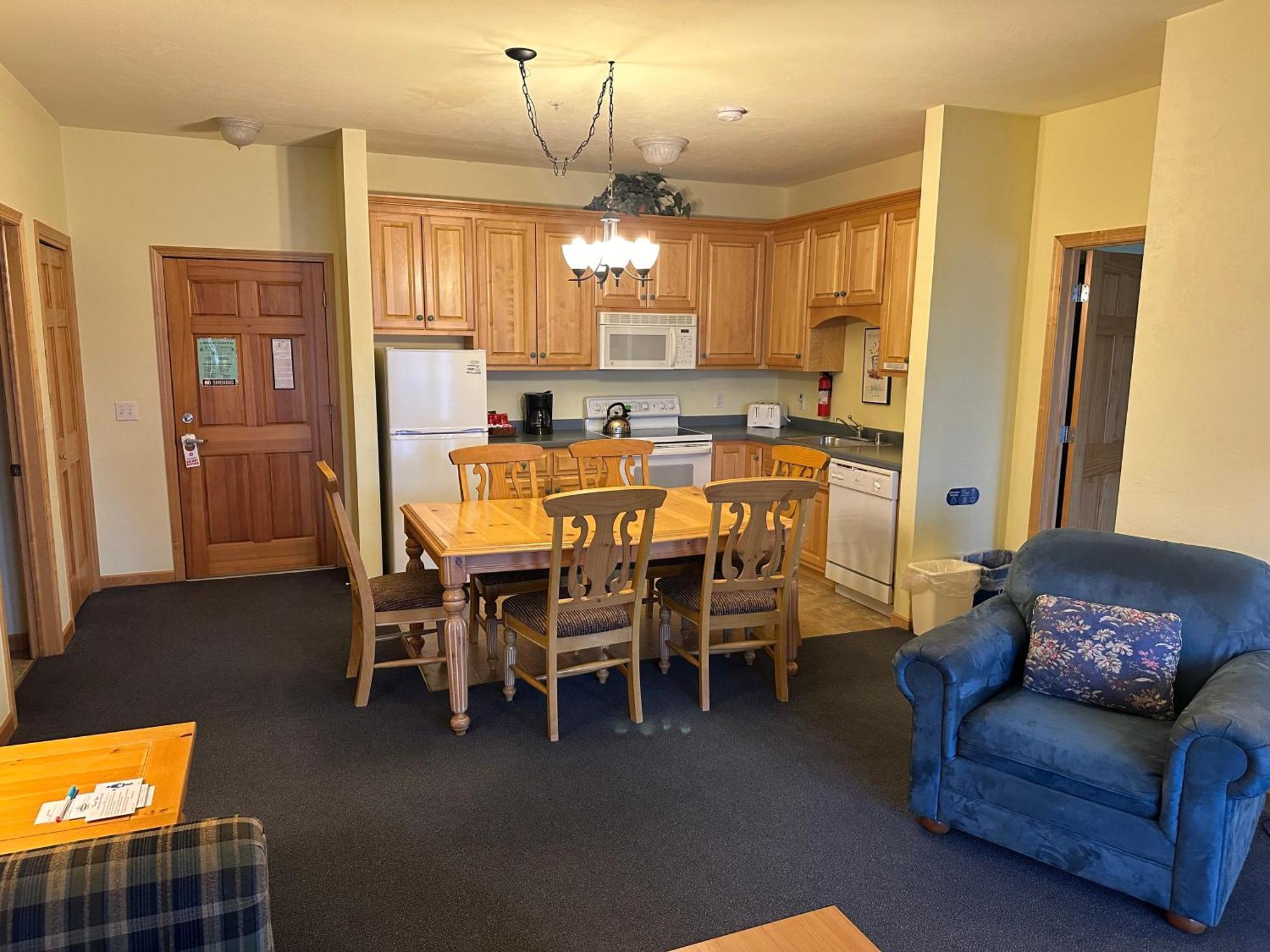 Birchwood Lodge Систер-Бэй Экстерьер фото