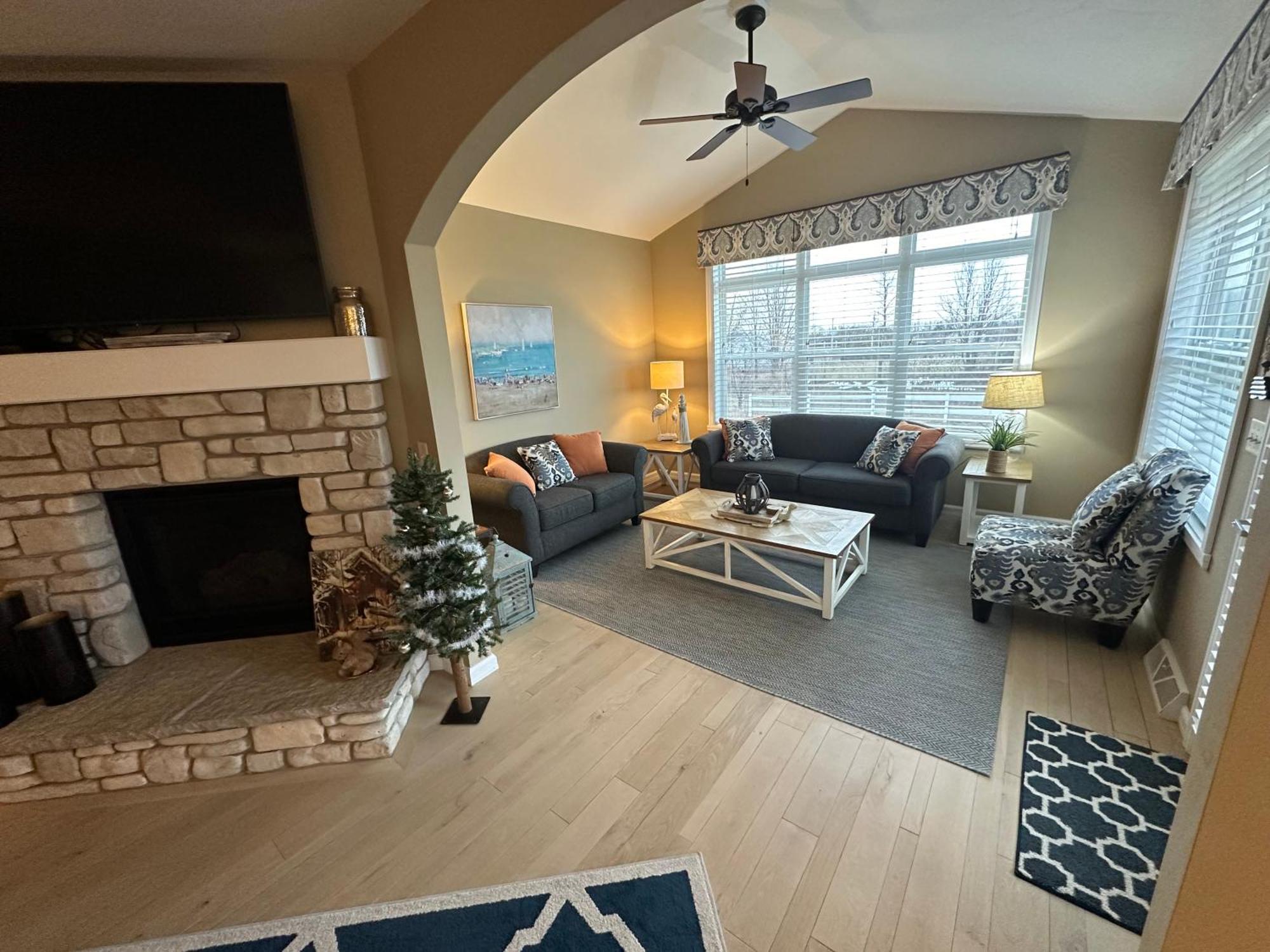 Birchwood Lodge Систер-Бэй Экстерьер фото