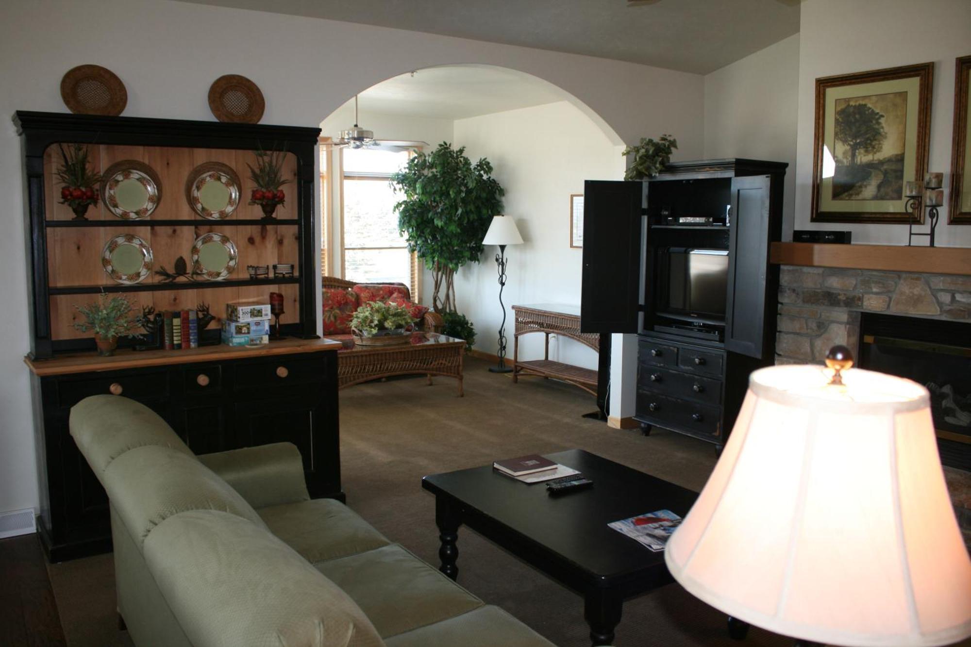 Birchwood Lodge Систер-Бэй Экстерьер фото